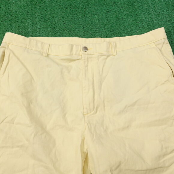 ROUNDTREE & YORKE YELLOW CHINO SHORTS MENS SIZE 42 - Picture 2 of 5